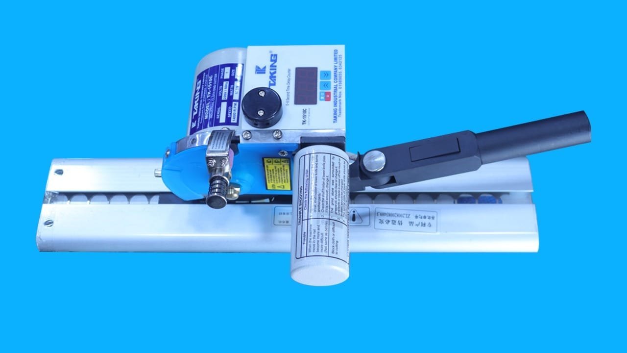 End Cutter TAKING - View 1